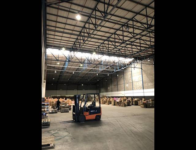 2,651M² FACTORY TO LET IN EPPING INDUSTRIAL